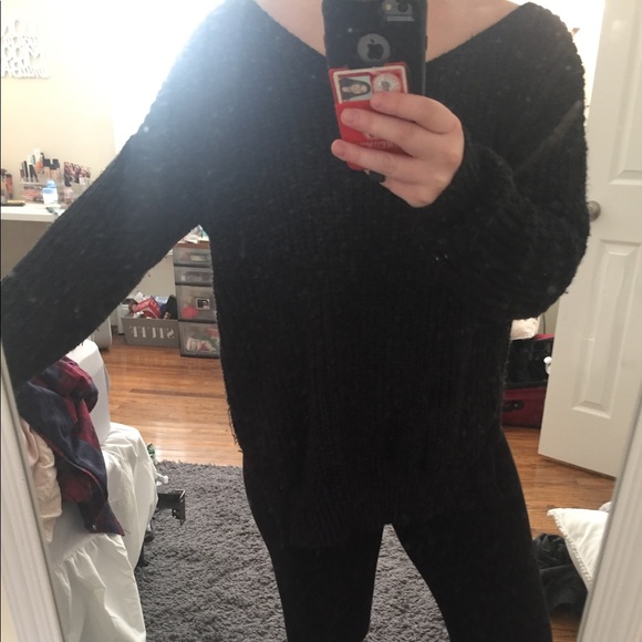 Urban Outfitter Oversized Sweater - Picture 2 of 5